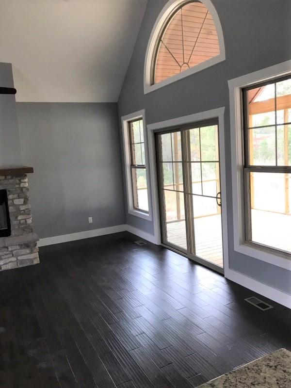 1251 Houston Springs Road Greenback, TN 37742 - Photo 9 of 21 Living Room Looking Toward Sun Room
