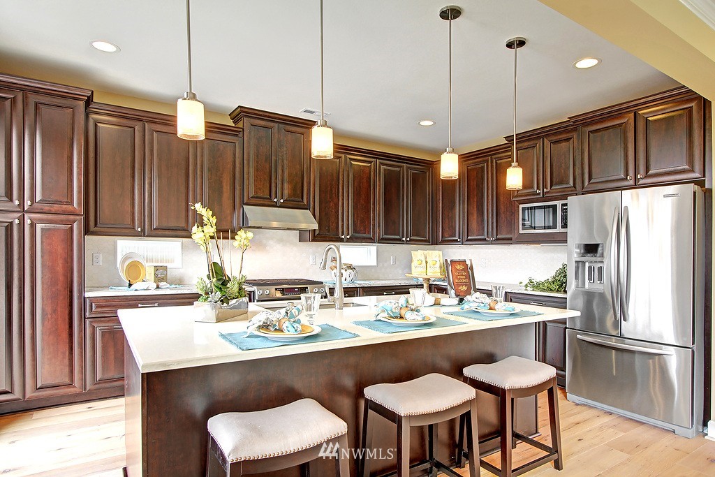 18421 43rd Drive Southeast Bothell, WA 98012 - Photo 3 of 15