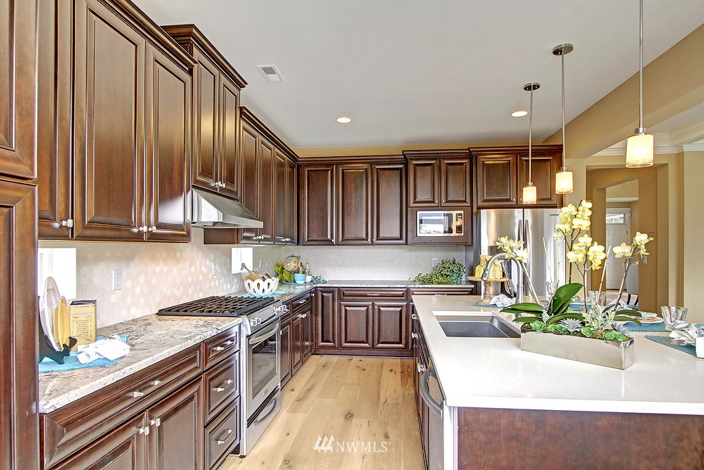 18421 43rd Drive Southeast Bothell, WA 98012 - Photo 4 of 15