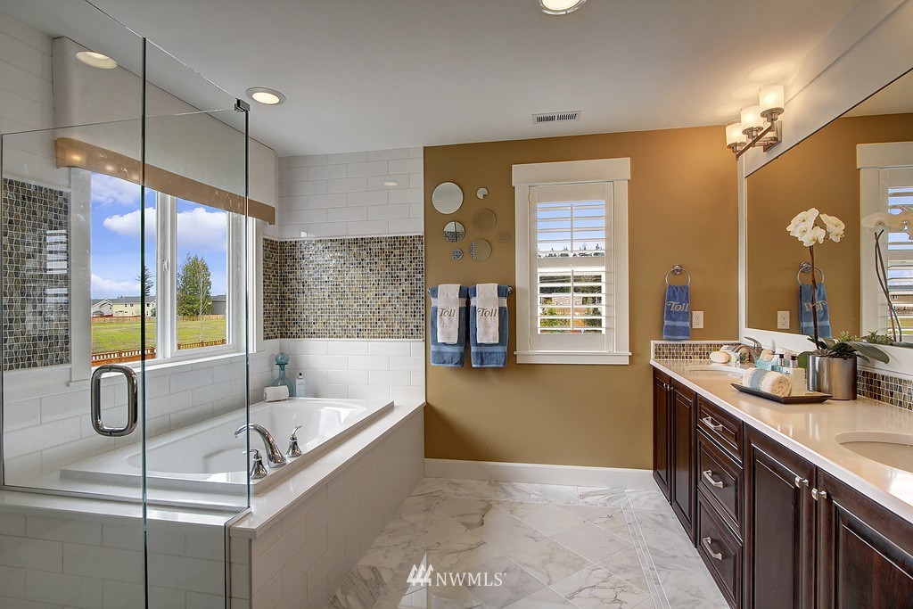 18421 43rd Drive Southeast Bothell, WA 98012 - Photo 8 of 15