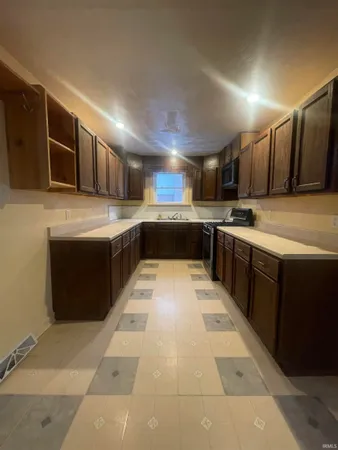 $160,000 | 305 West New York Street, Knox, IN 46534