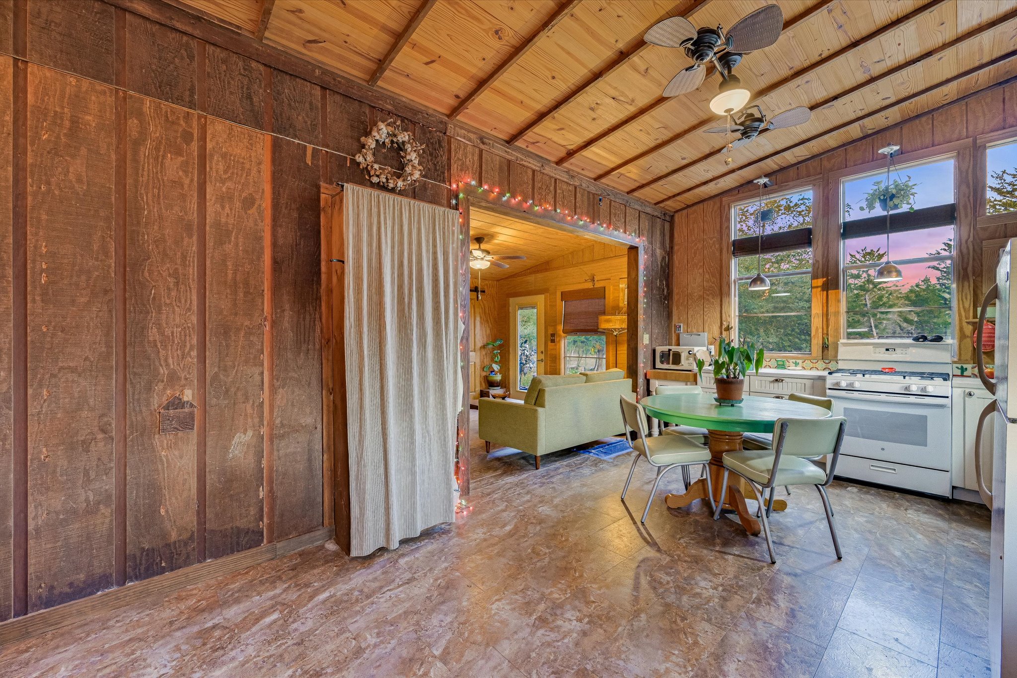 853 St Delight Road Paige, TX 78659 - Photo 14 of 39