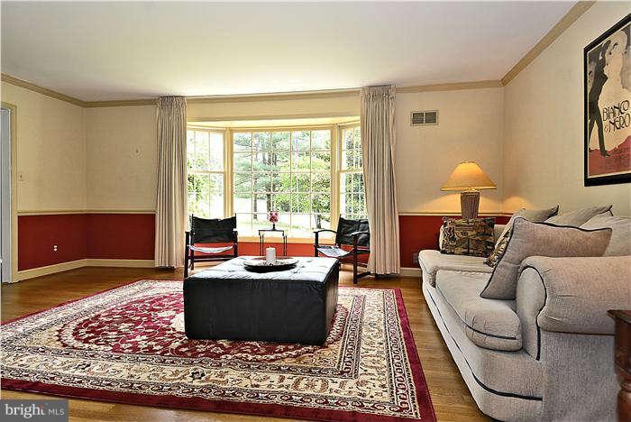 15701 Tierra Drive Silver Spring, MD 20906 - Photo 6 of 30 Large bay window with view of front yard