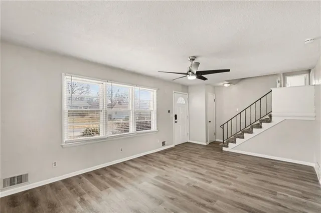 $209,900 | 8704 Kentucky Avenue, Raytown, MO 64138