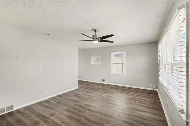 $209,900 | 8704 Kentucky Avenue, Raytown, MO 64138