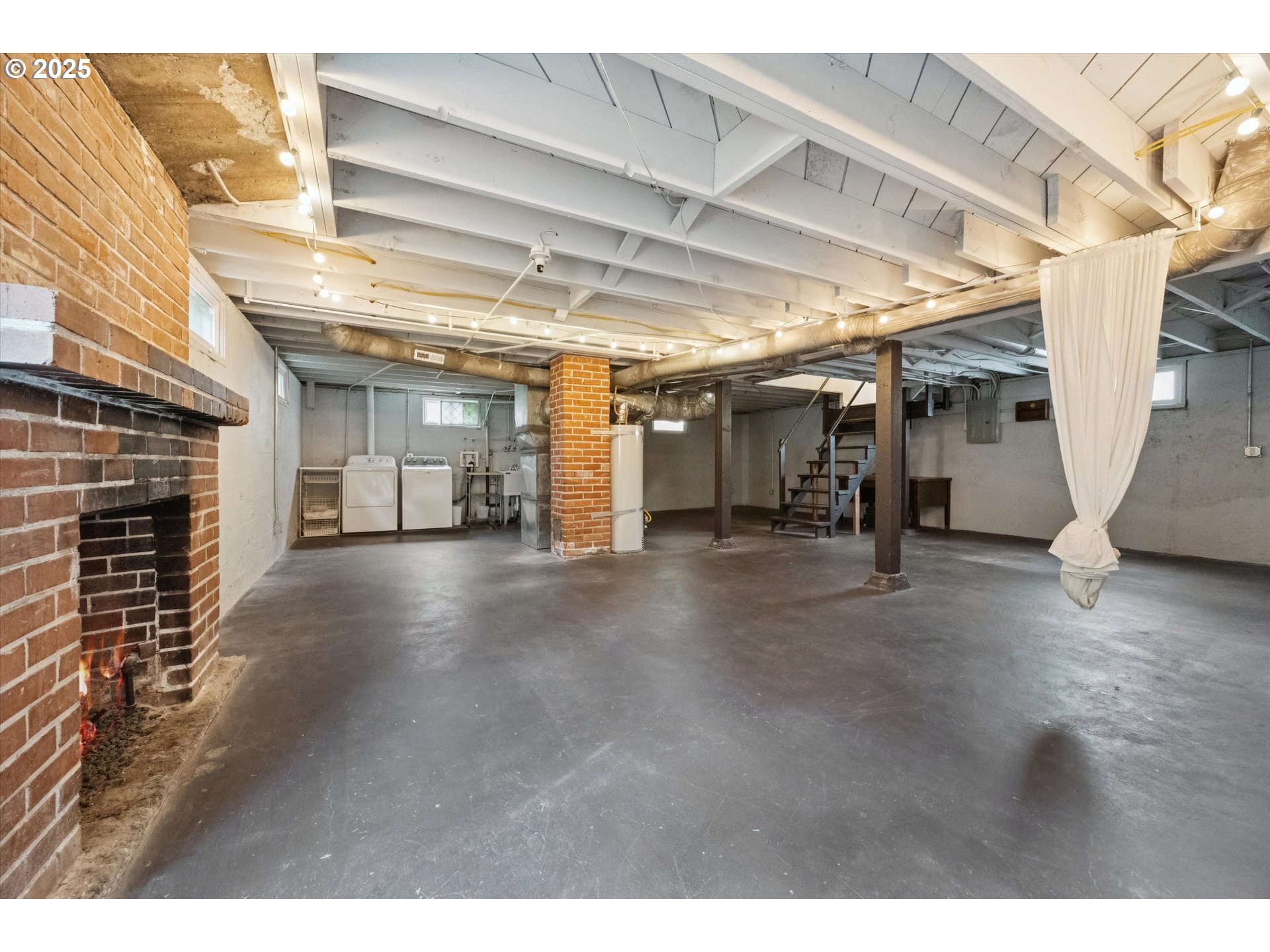 6443 Northeast 33rd Avenue, Unit A Portland, OR 97211 - Photo 22 of 27