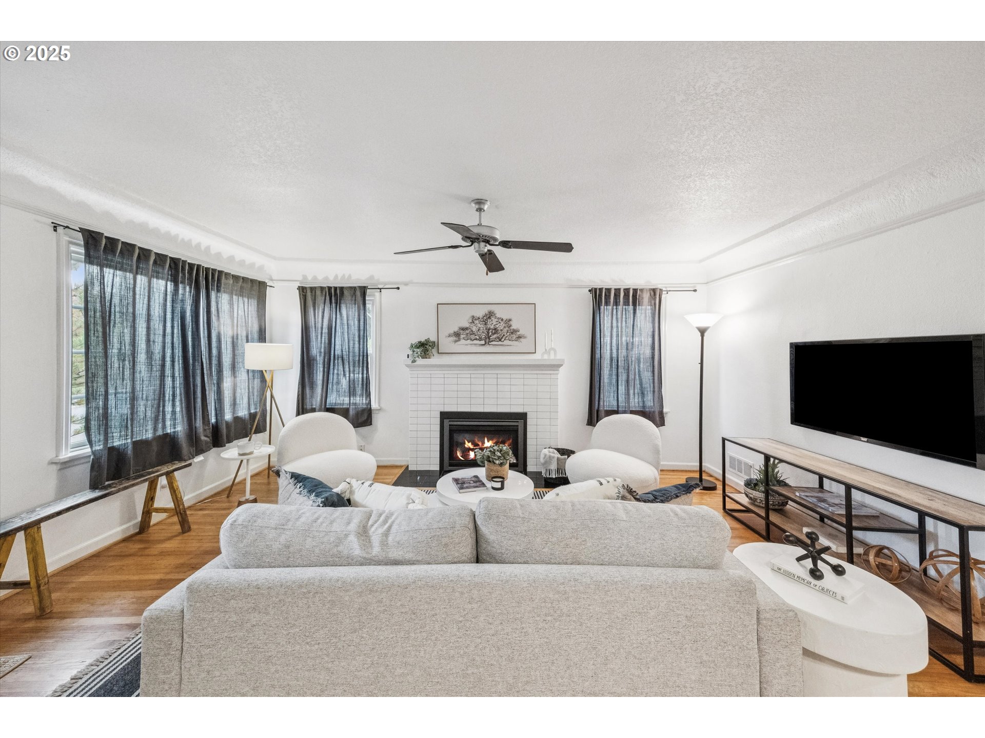 6443 Northeast 33rd Avenue, Unit A Portland, OR 97211 - Photo 5 of 27