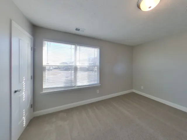 $1,969 | 716 Cedar Street, Springfield, TN 37172