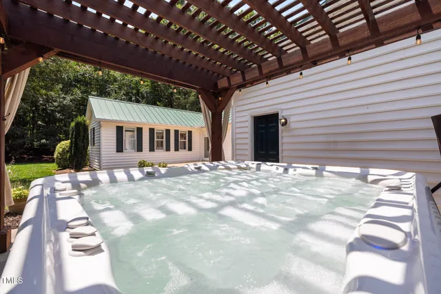 $1,700,000 | 300 Oak Ridge Drive, Hillsborough, NC 27278