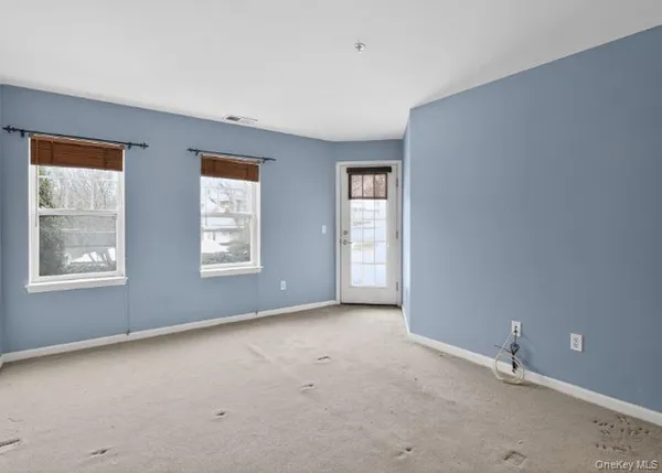 $458,600 | 414 Highridge Court, Peekskill, NY 10566