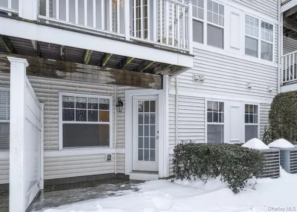 $458,600 | 414 Highridge Court, Peekskill, NY 10566