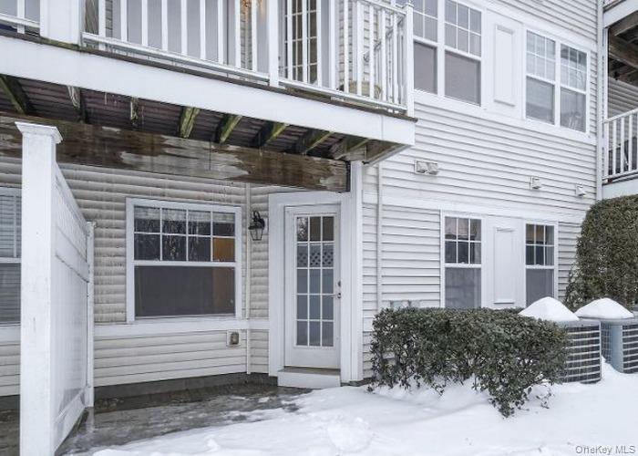 414 Highridge Court Peekskill, NY 10566 - Photo 3 of 23