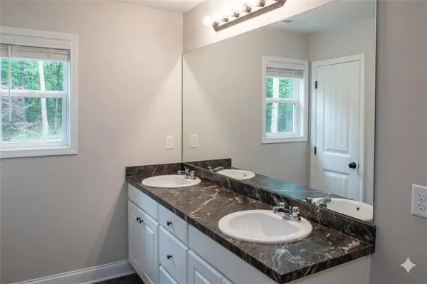 $390,000 | 99 Southwood Drive, Danielsville, GA 30633