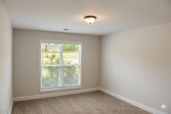 $390,000 | 99 Southwood Drive, Danielsville, GA 30633