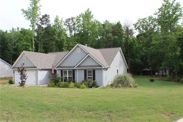 $390,000 | 99 Southwood Drive, Danielsville, GA 30633