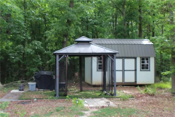 $390,000 | 99 Southwood Drive, Danielsville, GA 30633