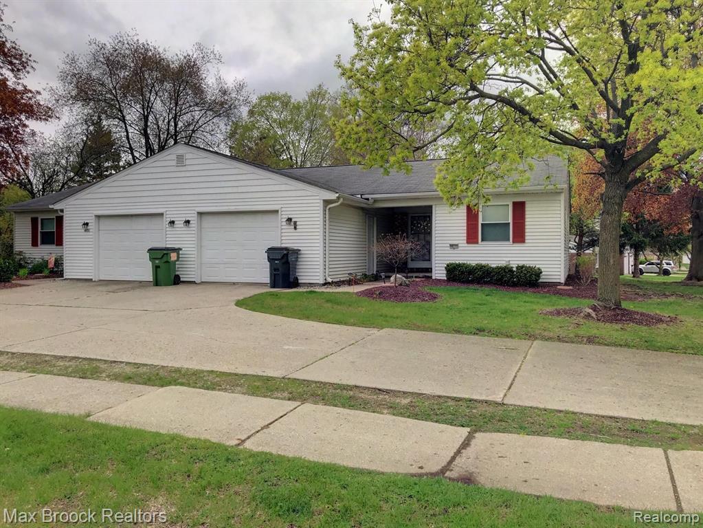 46731 Shelby Road Utica, MI 48317 - Photo 3 of 9