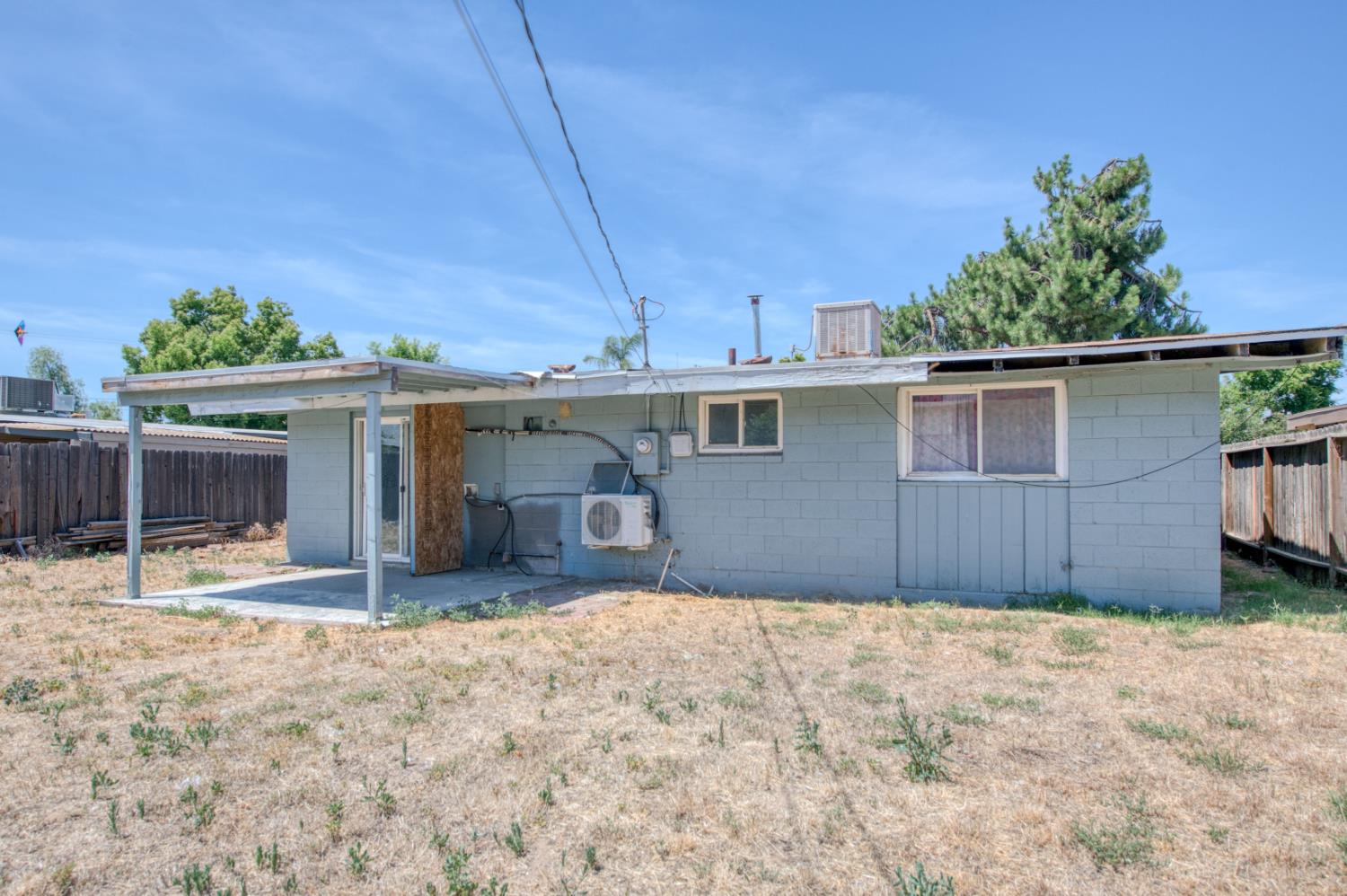 2326 East Hampton Way Fresno, CA 93726 - Photo 21 of 22