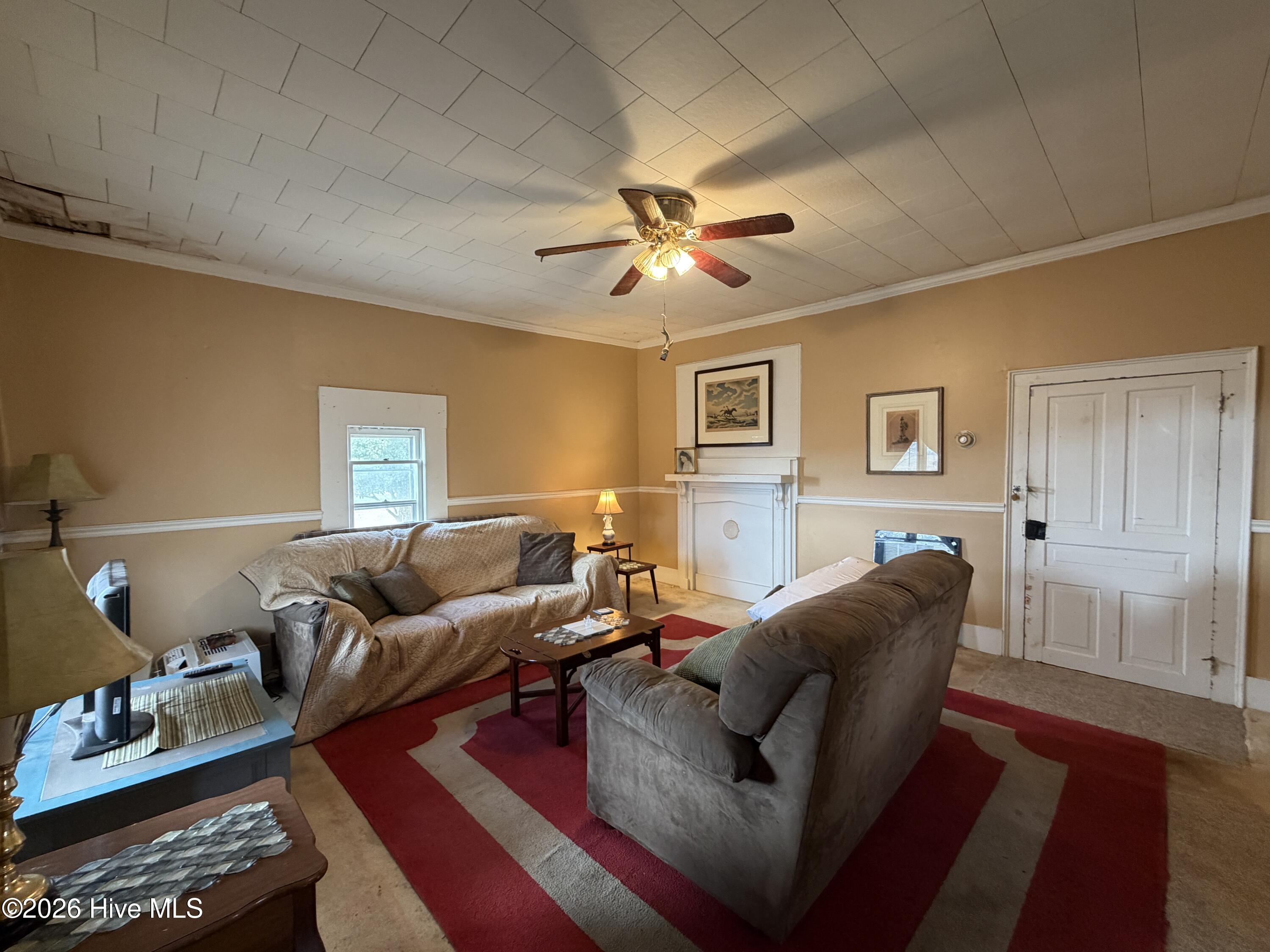 1570 Gurganus Road Snow Hill, NC 28580 - Photo 4 of 14 Living Room