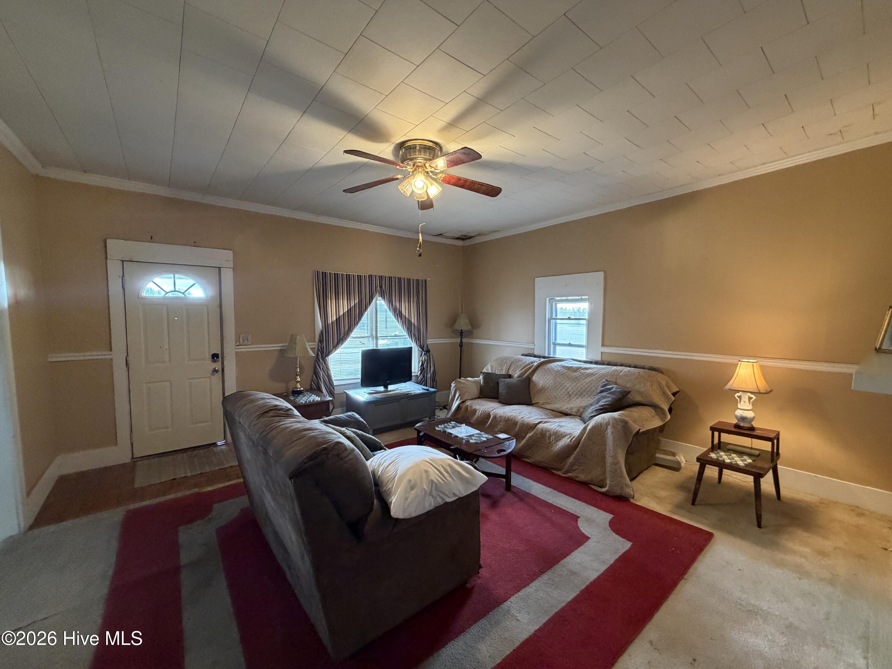 1570 Gurganus Road Snow Hill, NC 28580 - Photo 9 of 14 Living Room