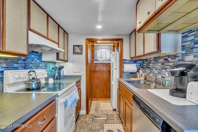 $5,735,000 | 206-210 24th Avenue, South Seaside Park, NJ 08752