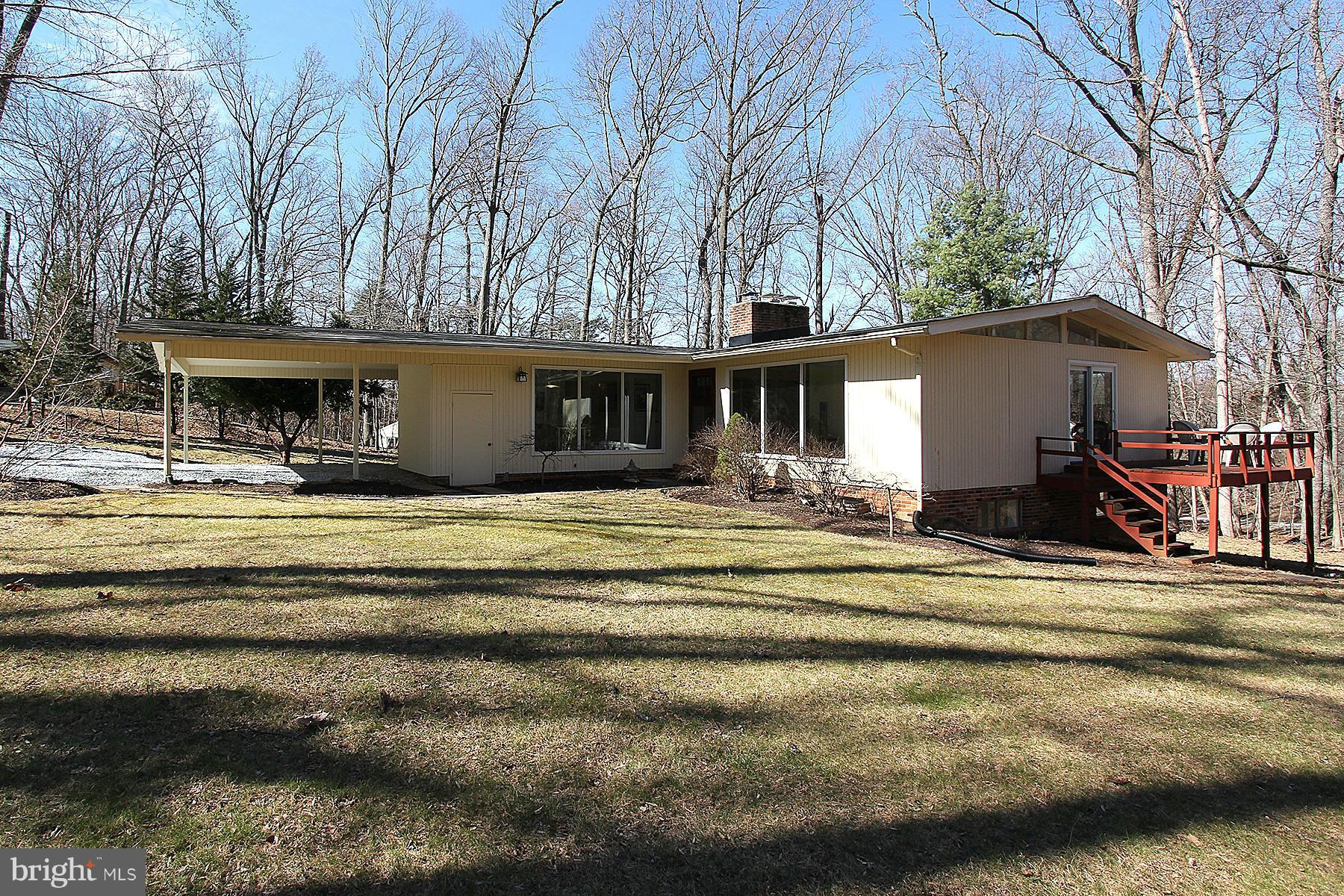 10315 Lloyd Road Potomac, MD 20854 - Photo 1 of 30 Exterior (Front)