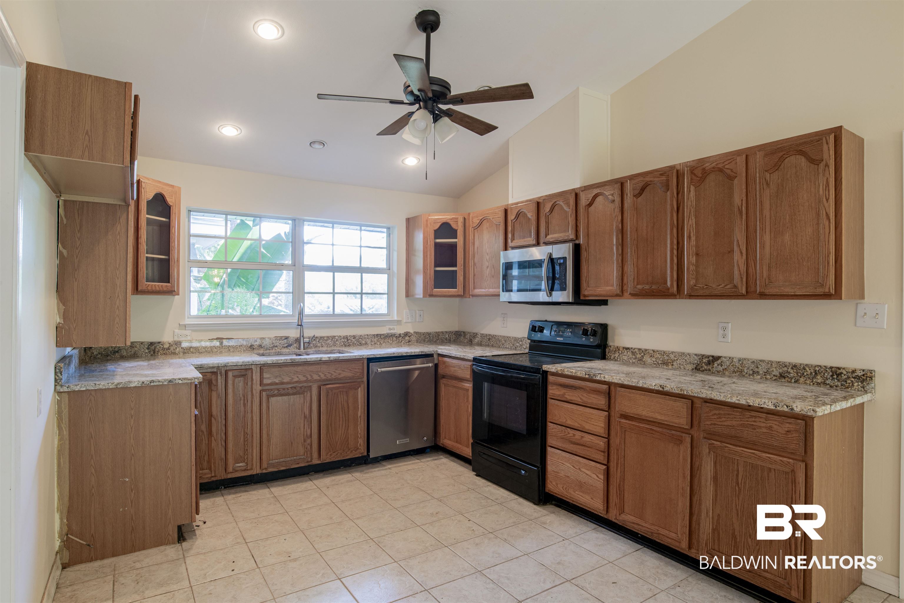 4158 Lake Circle North Mobile, AL 36693 - Photo 11 of 28