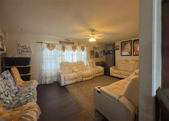 $249,990 | 17611 East Susquehanna Drive, Independence, MO 64056