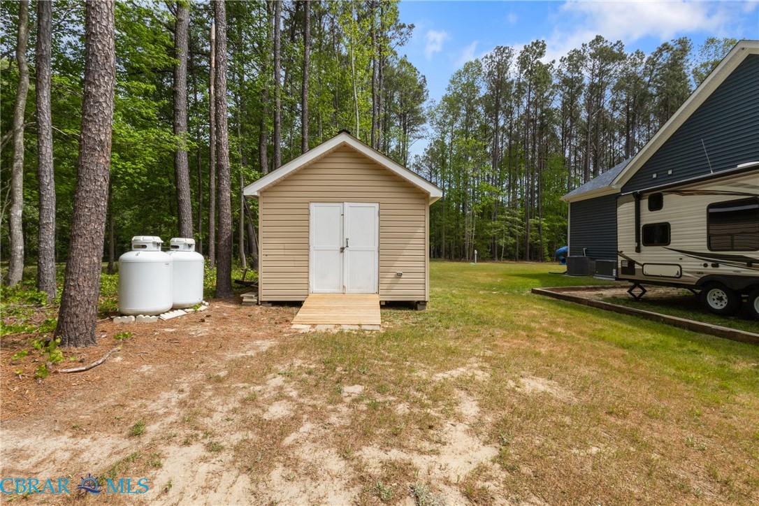 11511 Deep Point Lane Gloucester, VA 23061 - Photo 38 of 48
