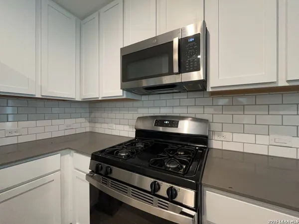 $1,475 | 7611 Aston Cross, San Antonio, TX 78253
