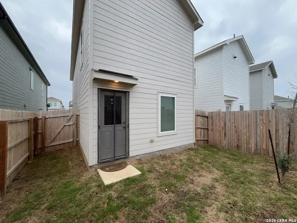 $1,475 | 7611 Aston Cross, San Antonio, TX 78253