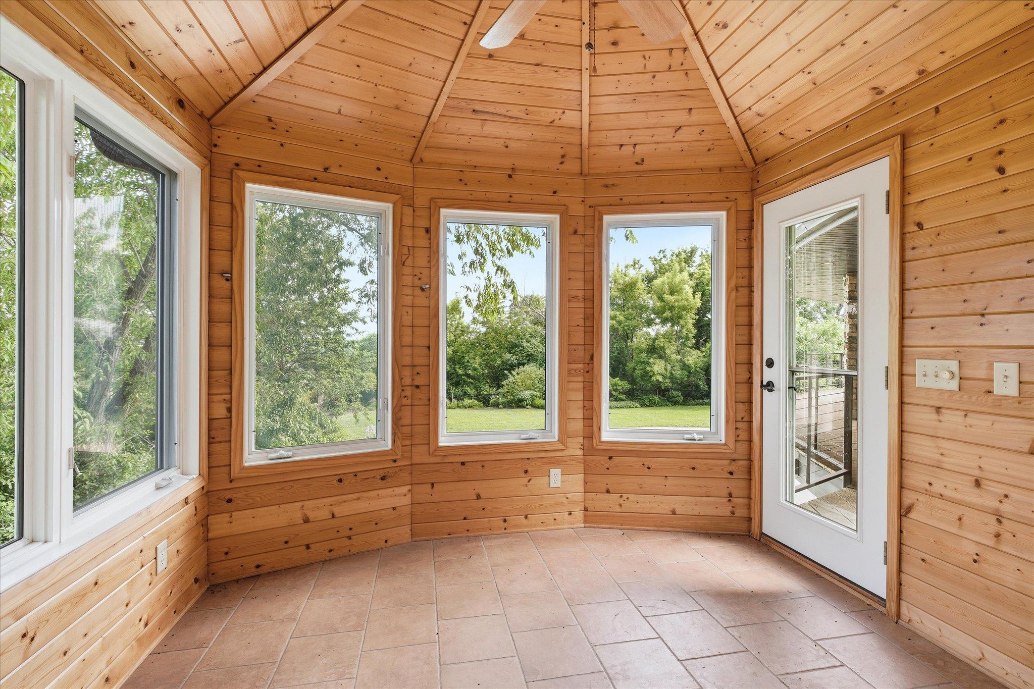 10129 Eden Prairie Road Eden Prairie, MN 55347 - Photo 22 of 44 Gallery Image 22