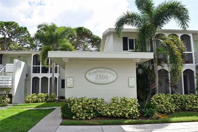 $1,500 | 2304 Ringling Boulevard, Unit 202, Sarasota, FL 34237