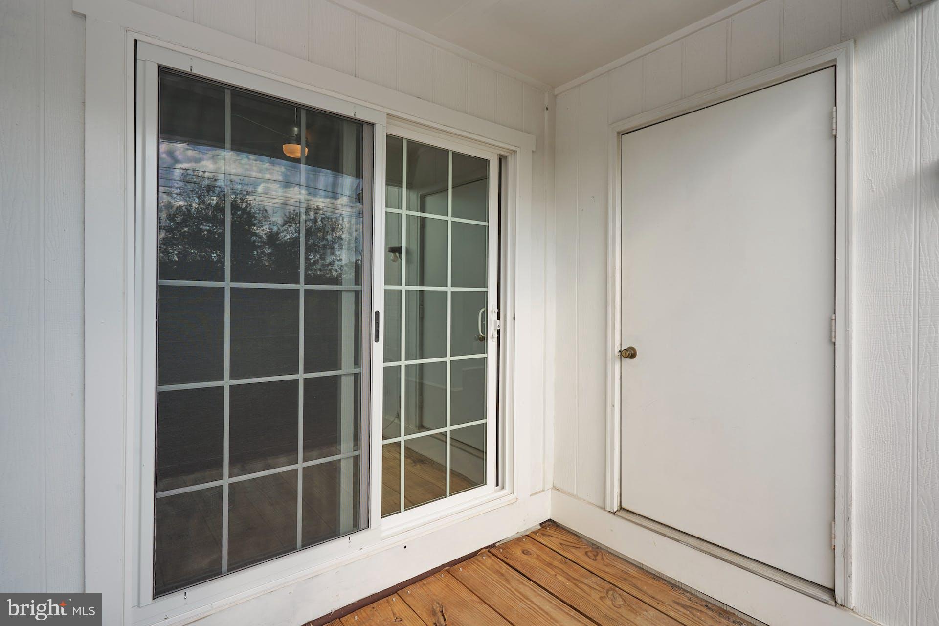 127 Fort Evans Road Southeast Leesburg, VA 20175 - Photo 17 of 20 Gallery Image 17