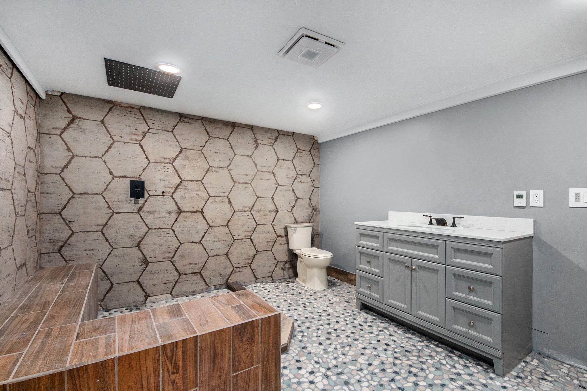 4725 Peake Road Hastings, MI 49058 - Photo 21 of 28 Basement Bath