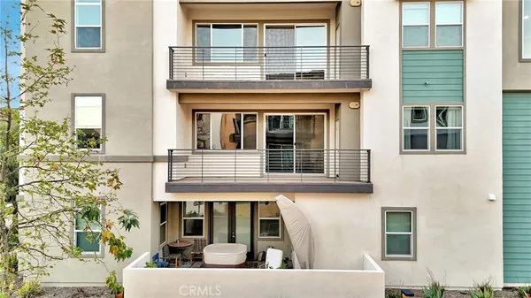 $610,000 | 26958 West Sandbar Willow Place, Unit 205, Valencia, CA 91381