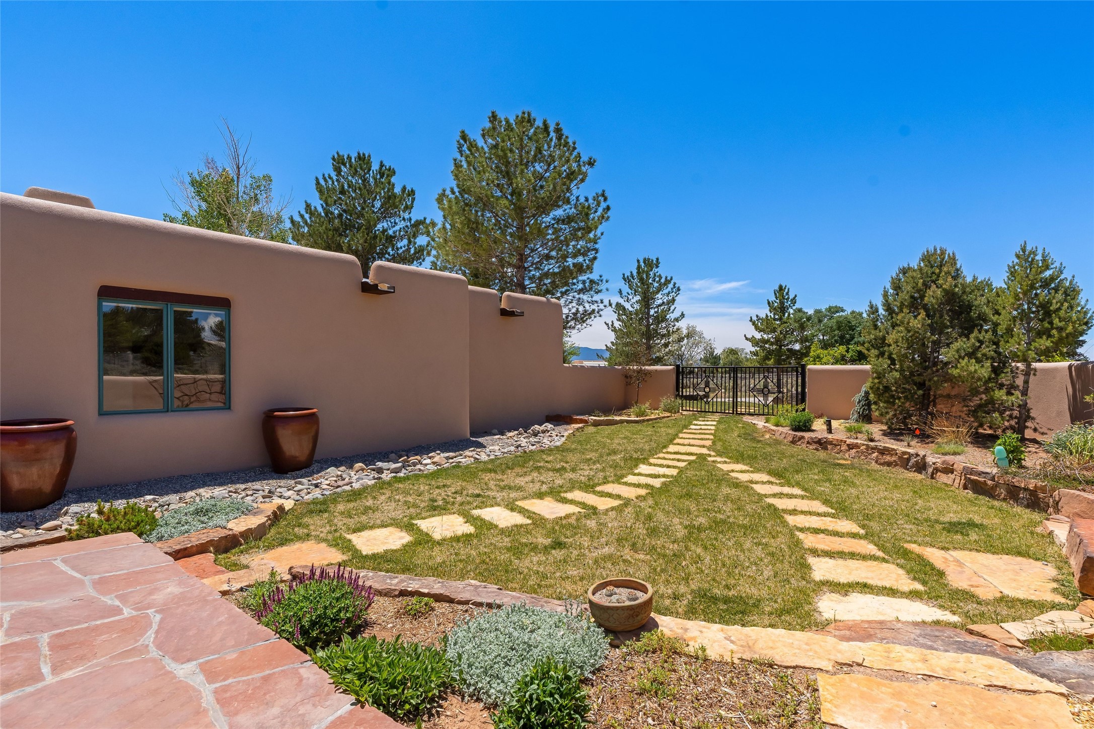 35 North Mesa Road El Prado, NM 87529 - Photo 44 of 55