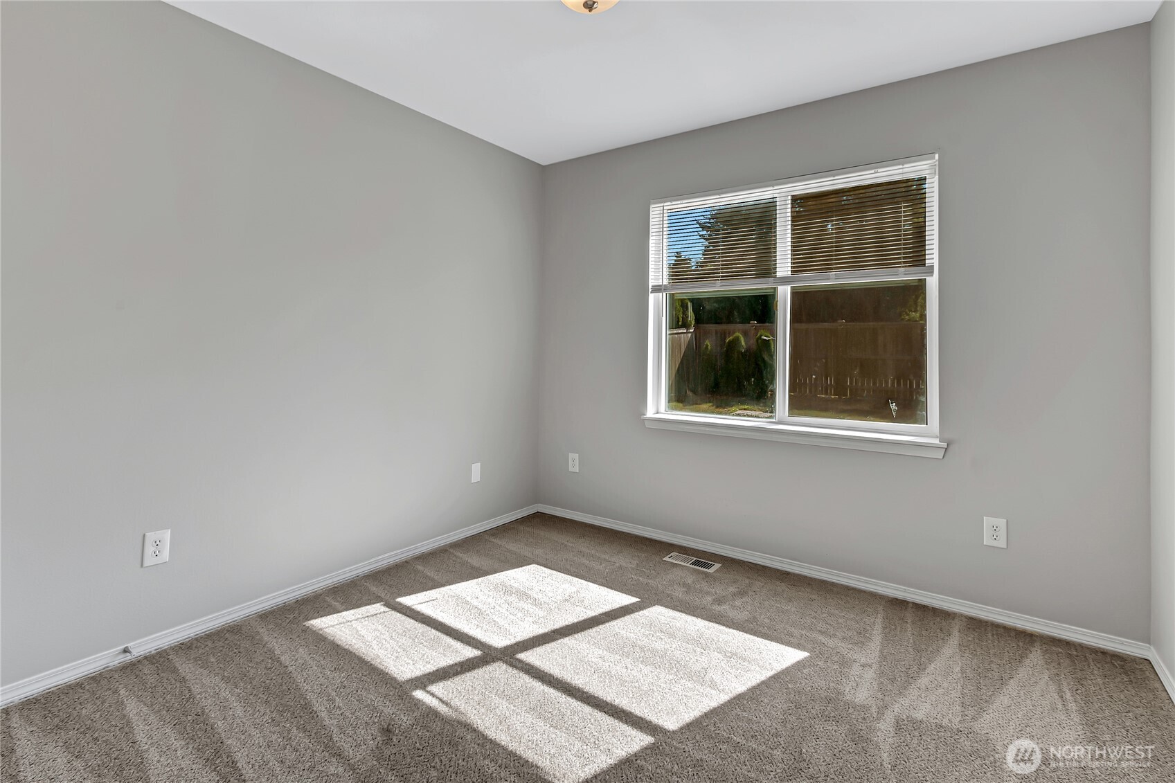 1401 Riddell Avenue Northeast Orting, WA 98360 - Photo 13 of 35