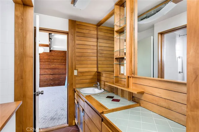 $3,995,000 | 22315 3rd Avenue, Laguna Beach, CA 92651