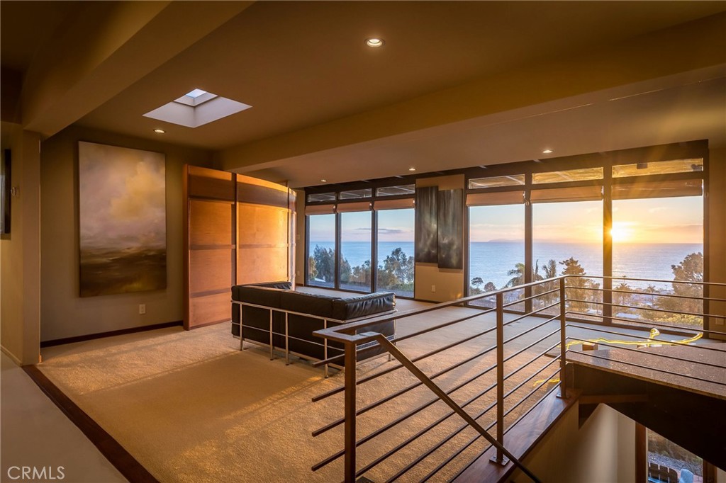 22315 3rd Avenue Laguna Beach, CA 92651 - Photo 8 of 42