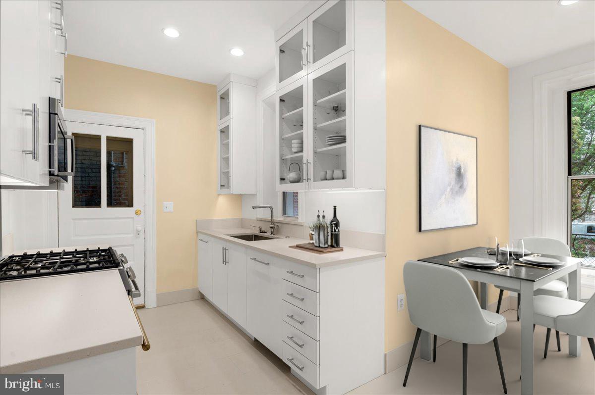 2006 Columbia Road Northwest, Unit 5 Washington, DC 20009 - Photo 12 of 41 Kitchen - virtually staged