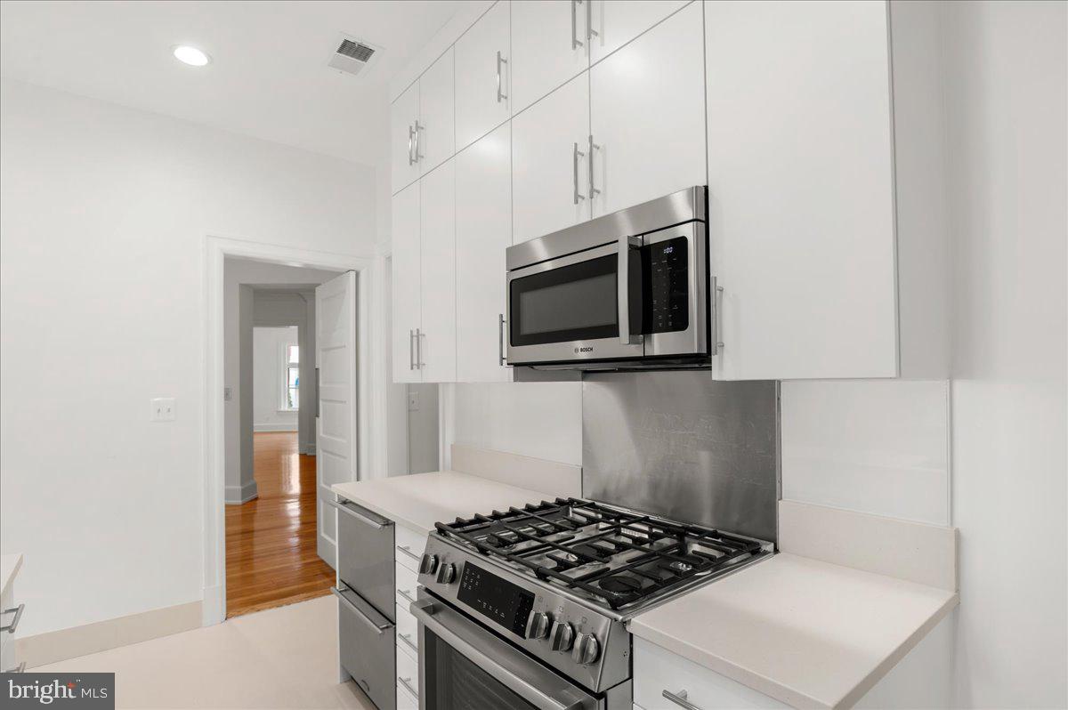 2006 Columbia Road Northwest, Unit 5 Washington, DC 20009 - Photo 16 of 41 Kitchen