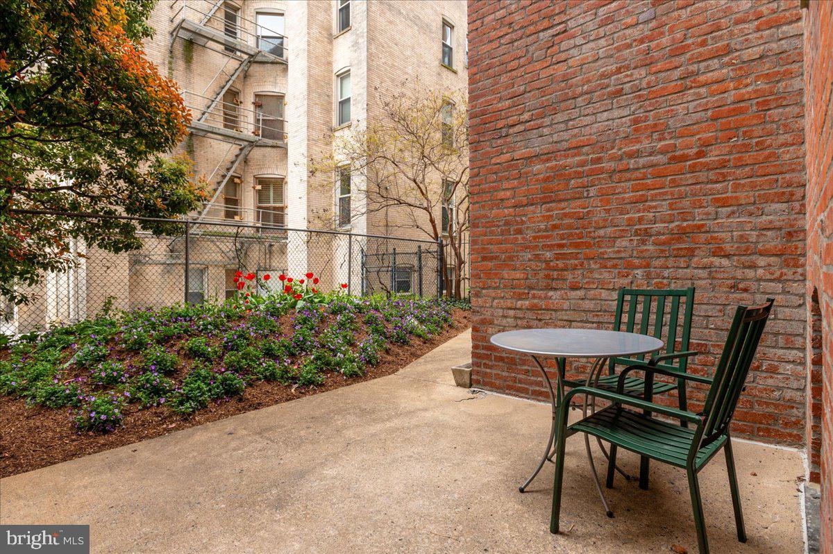 2006 Columbia Road Northwest, Unit 5 Washington, DC 20009 - Photo 31 of 41 Outdoor patio space