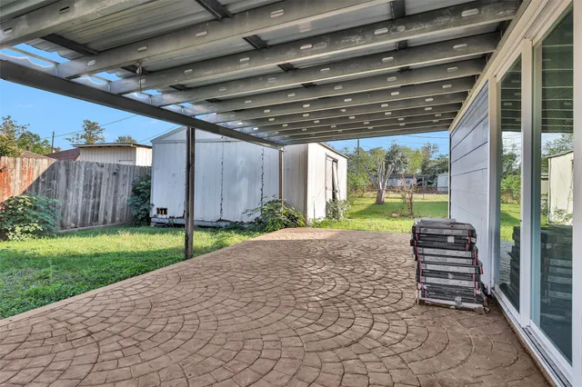 $1,800 | 403 Meters Street, Houston, TX 77020