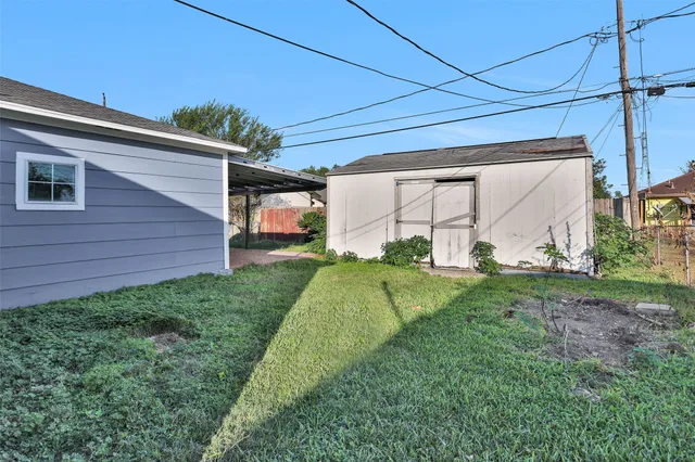 $1,800 | 403 Meters Street, Houston, TX 77020