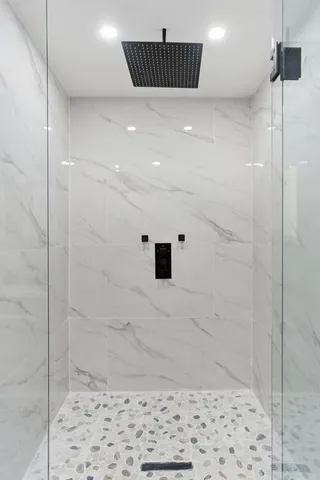 $369,900 | 9423 South Sangamon Street, Chicago, IL 60620