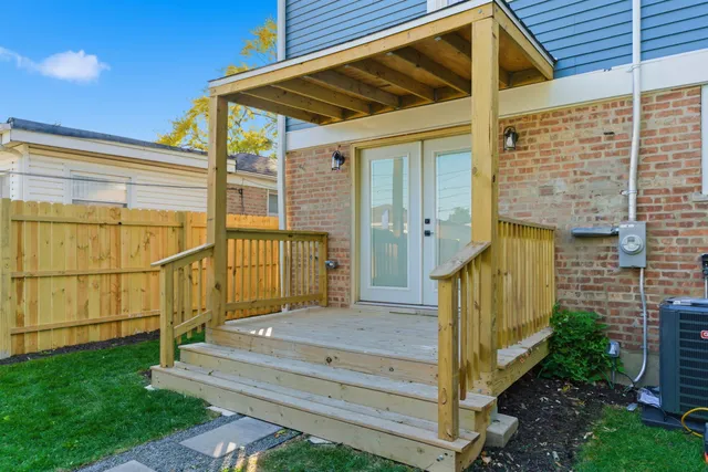 $369,900 | 9423 South Sangamon Street, Chicago, IL 60620