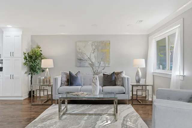 $369,900 | 9423 South Sangamon Street, Chicago, IL 60620