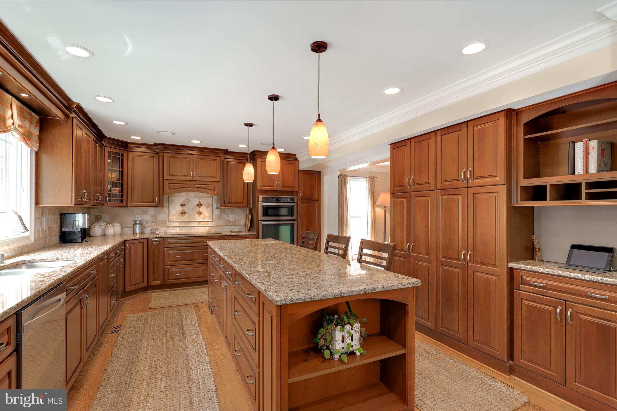 7679 Water Oak Point Road Pasadena, MD 21122 - Photo 12 of 45 Gallery Image 12