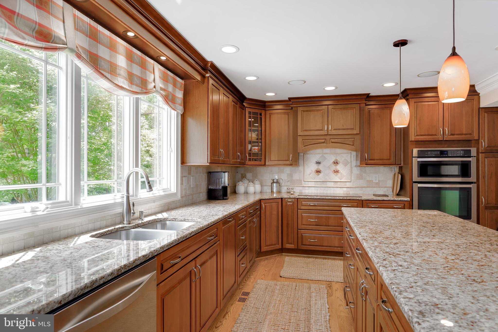 7679 Water Oak Point Road Pasadena, MD 21122 - Photo 10 of 45 Gallery Image 10